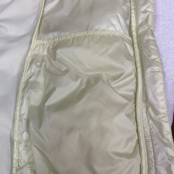 Fabletics Elliot Puffer Vest Size: L - Picture 6 of 10